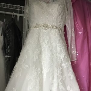 Wedding dress